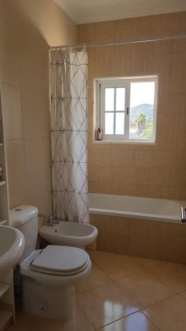 Stela ' S Guest House โลว์เล ภายนอก รูปภาพ